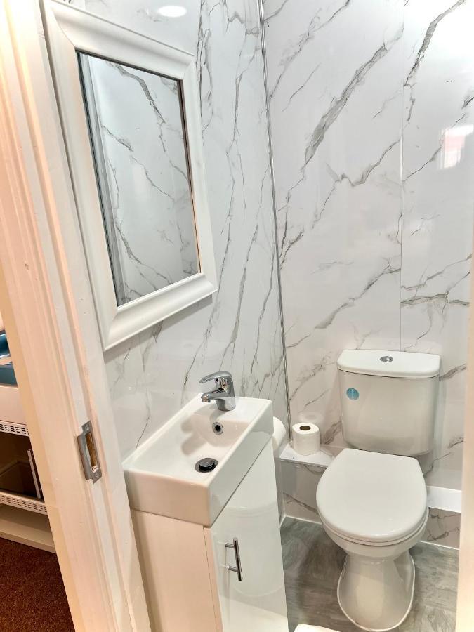 Aldgate Holiday Rooms ロンドン エクステリア 写真